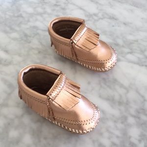 minnetonka baby moccasins rose gold